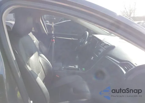 2019 Ford Fusion Hybrid Titanium from USA, damaged, VIN 3FA6P0RU3KR105328